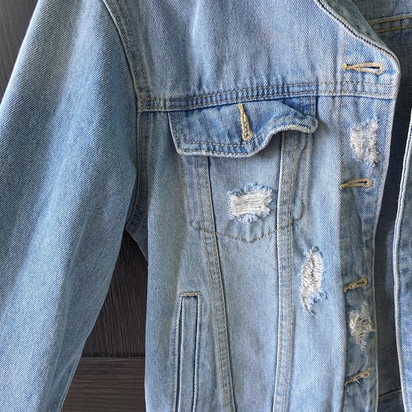 FashionNova Jean Jacket - Picture 4 of 6